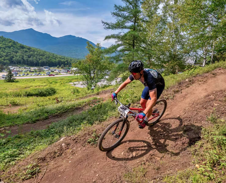 mountain biker at Moat Mountain 24 Hours of Great Glen