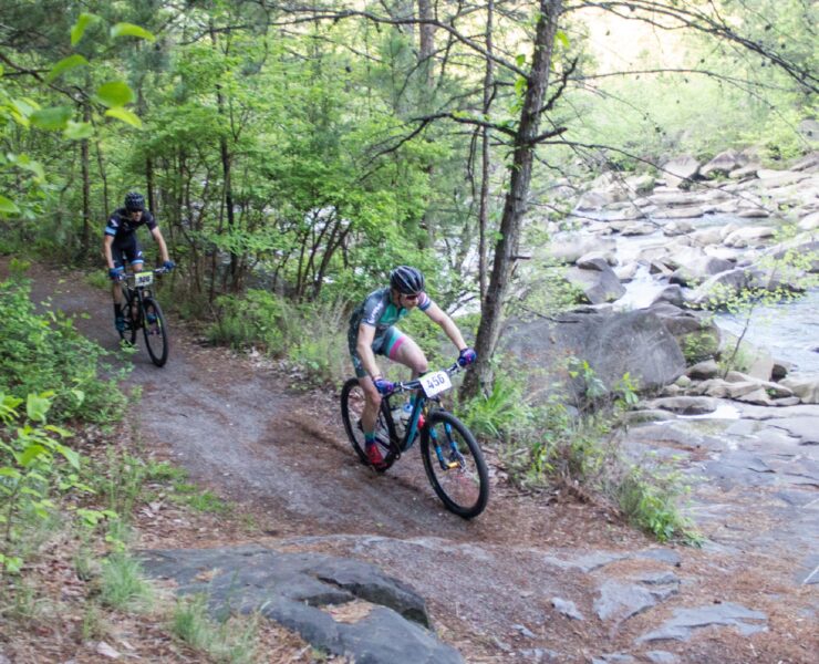 Racers on trail in Cohutta 100