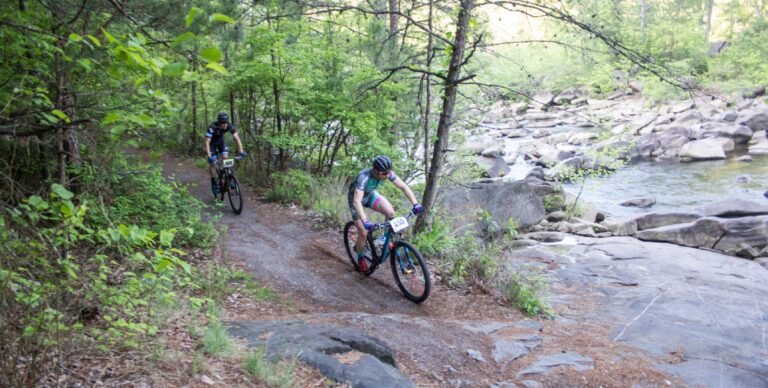 Racers on trail in Cohutta 100
