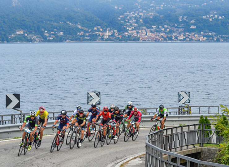 road cyclists at Tre Valli Veresine Gran Fondo