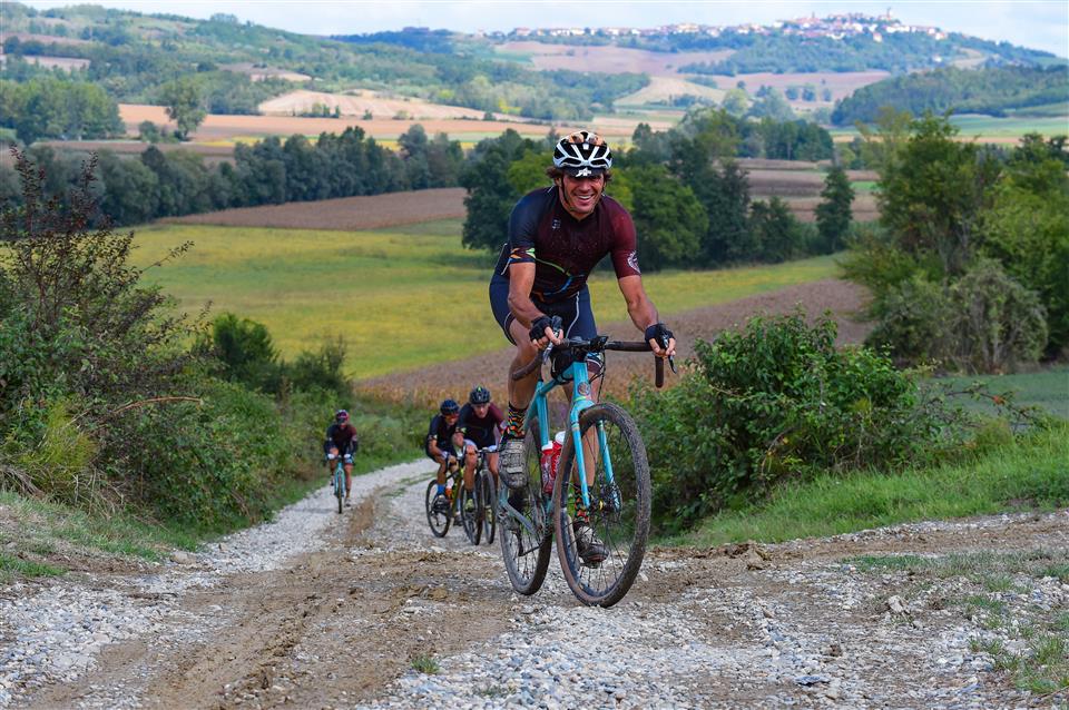 gravel cyclists at La Monsterrato – Strade Bianche Monferrato