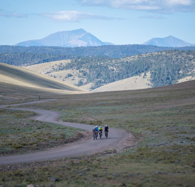 gravel cyclist at Salida 76