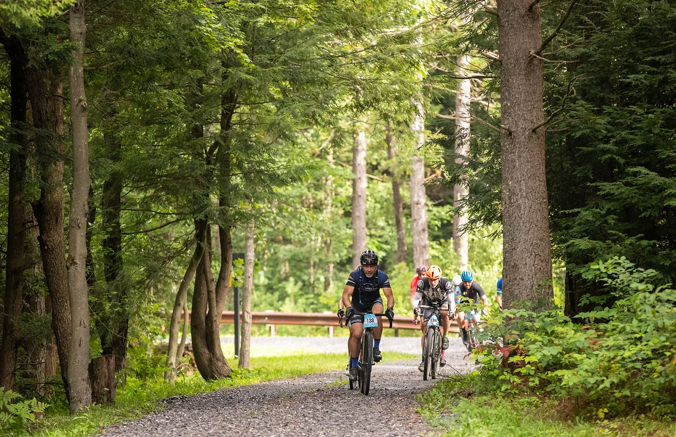 gravel cyclists at Trans-Sylvania Gravel Epic