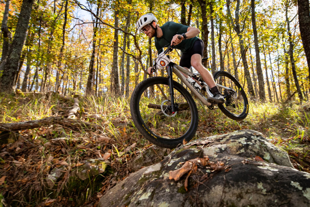 Solo rider on trail of Oak Ass 100 MTB race